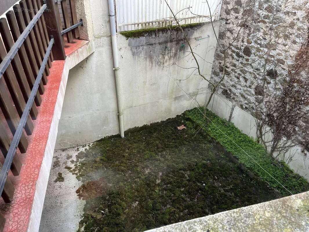 Maison à MAGNAC-LAVAL