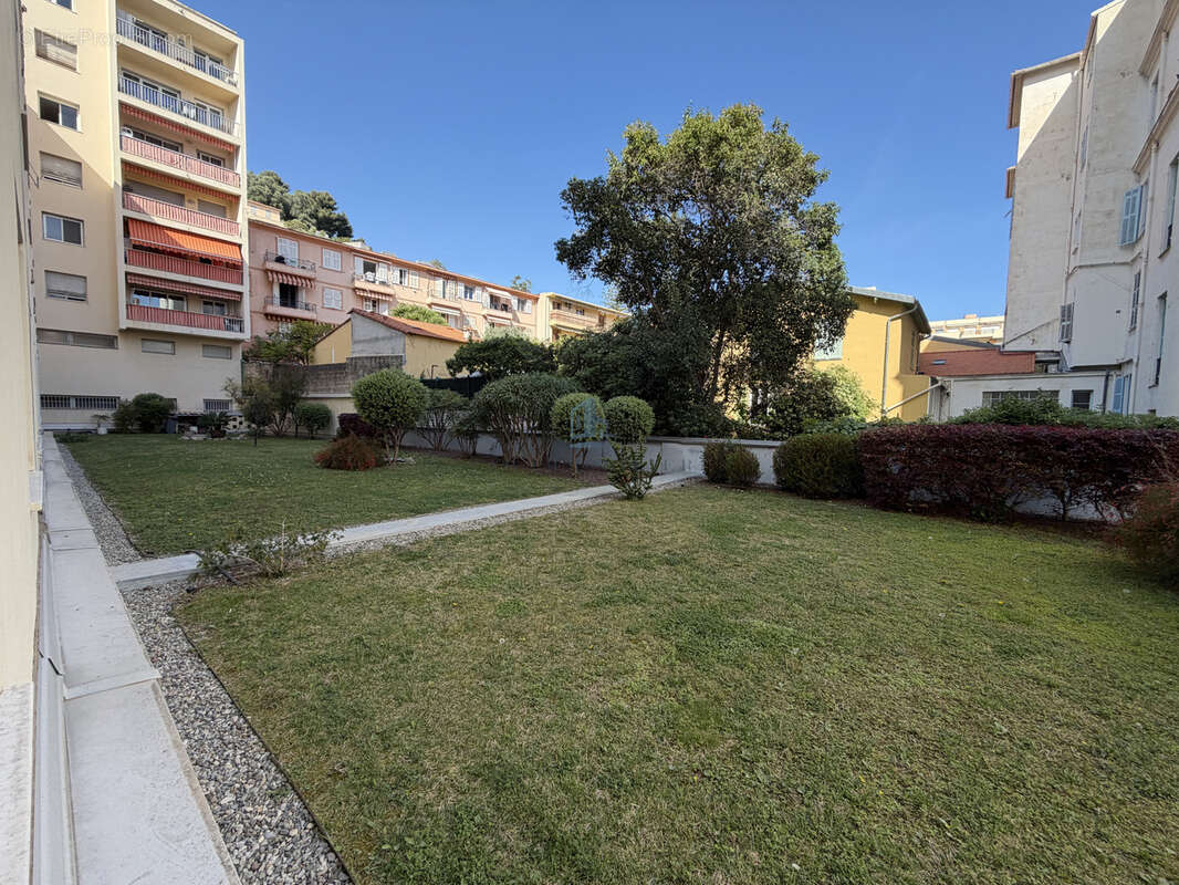 Appartement à MENTON