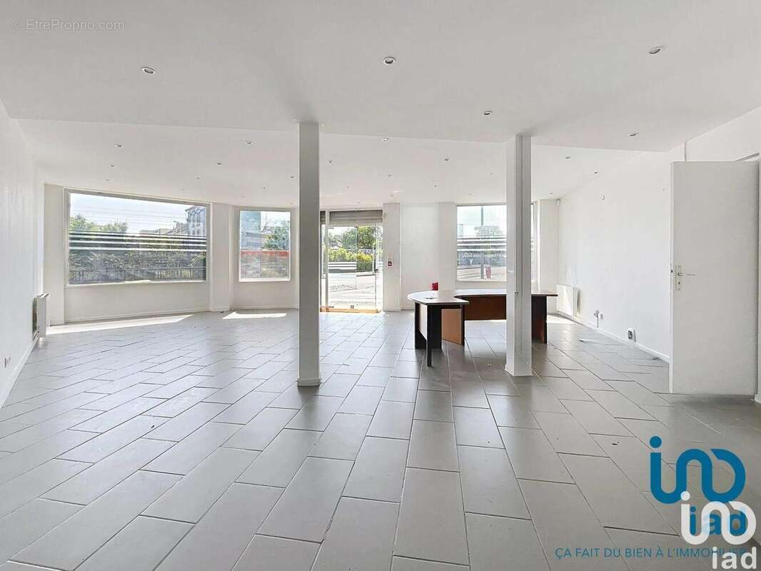 Photo 3 - Commerce à REIMS