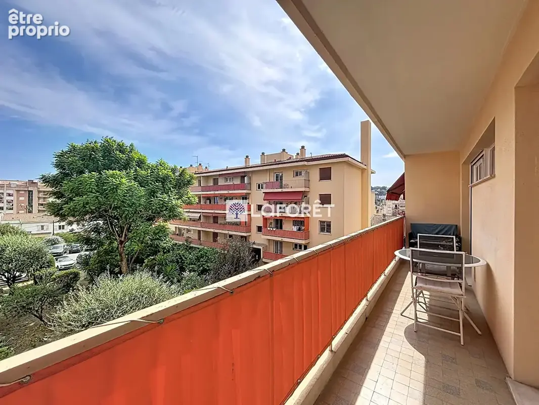 Appartement à ROQUEBRUNE-CAP-MARTIN