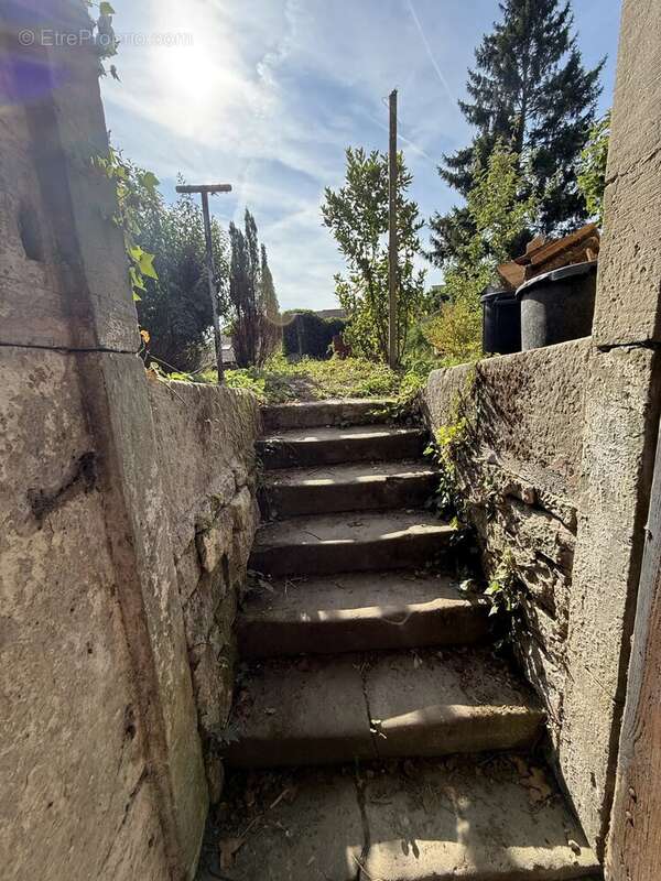 Authentique ferme-bourgeoise de village à Melay – “l’Ibiza du Nord” - photo 17