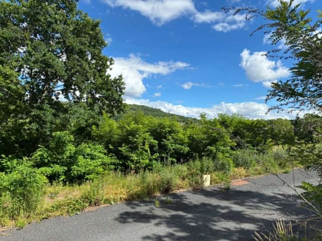 Terrain à bâtir libre de constructeur – 353 m² – Nohanent - photo 2