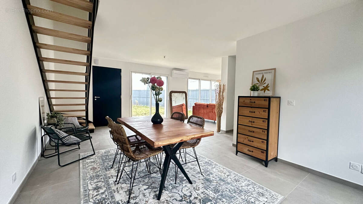 Maison à SAINT-COULOMB