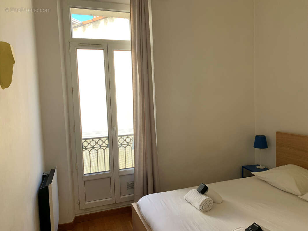 Appartement à MARSEILLE-5E