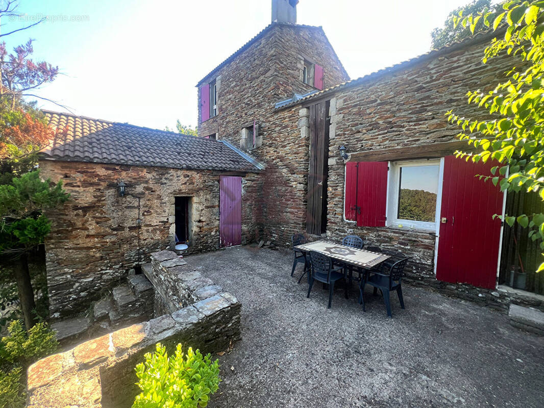 Maison à MALBOSC