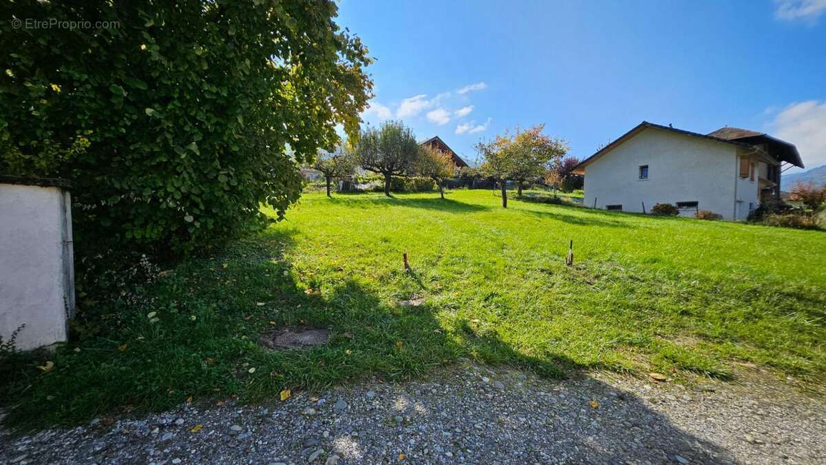 Terrain à bâtir d'une superficie de 700m² à ARVILLARD (73110) - photo 6
