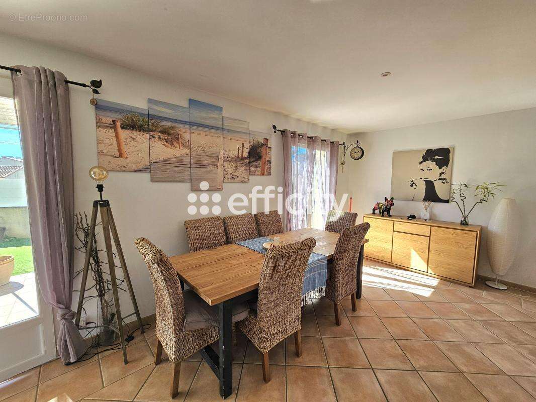 Maison 112 m² à Pertuis  - photo 7