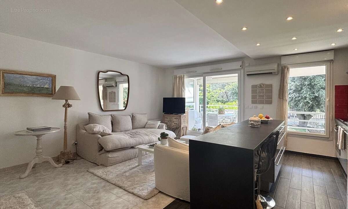 EXCLUSIVITÉ CANNES - 2P avec terrasse et garage - photo 7