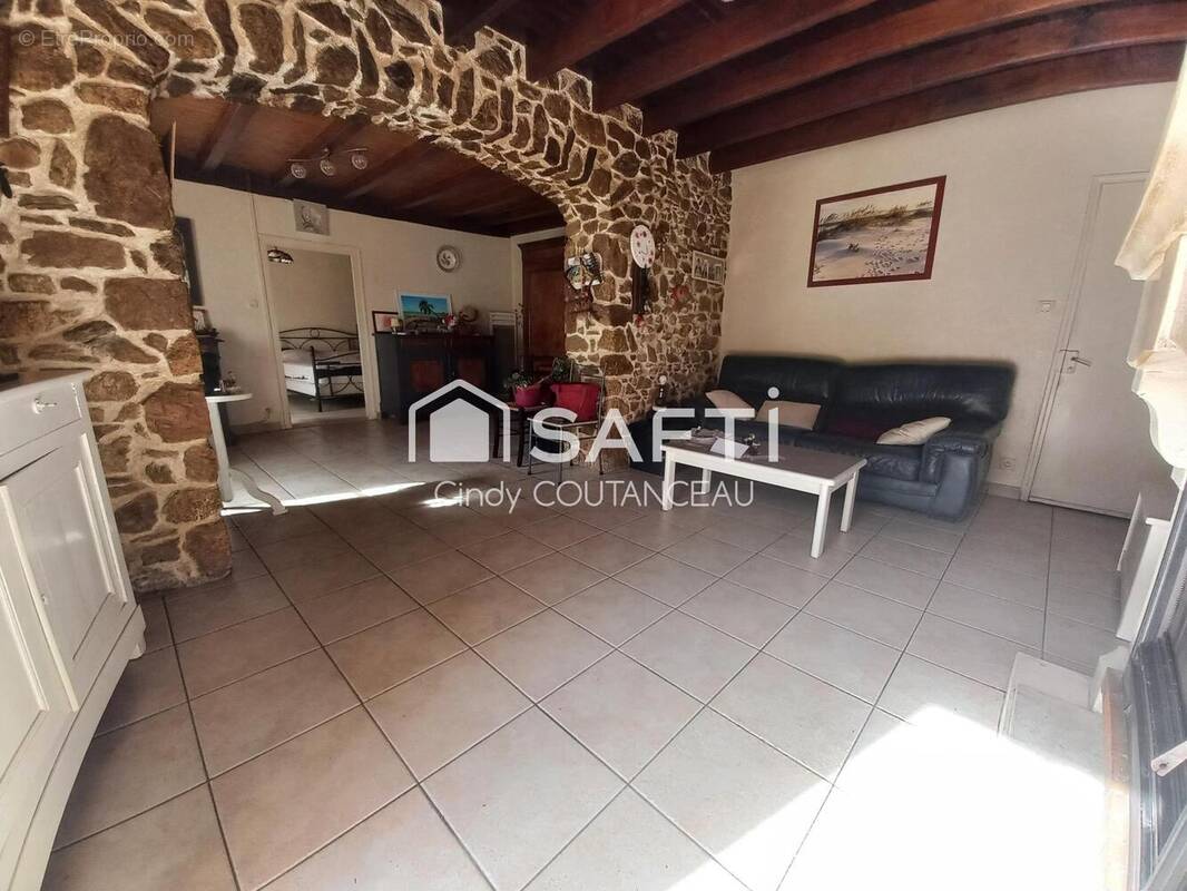 Photo 1 - Maison à LA FERRIERE