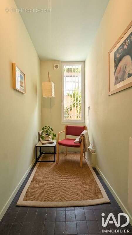 Appartement 27 m² à Saint-Denis  - photo 5