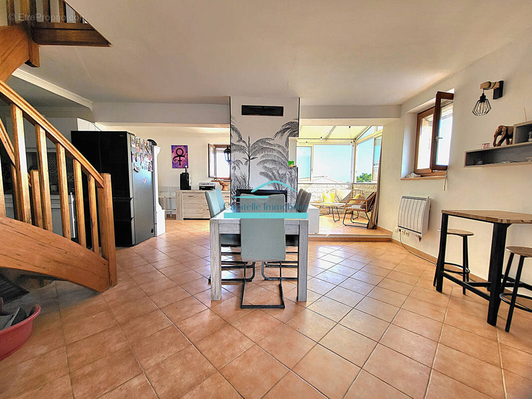 Appartement à MIREVAL