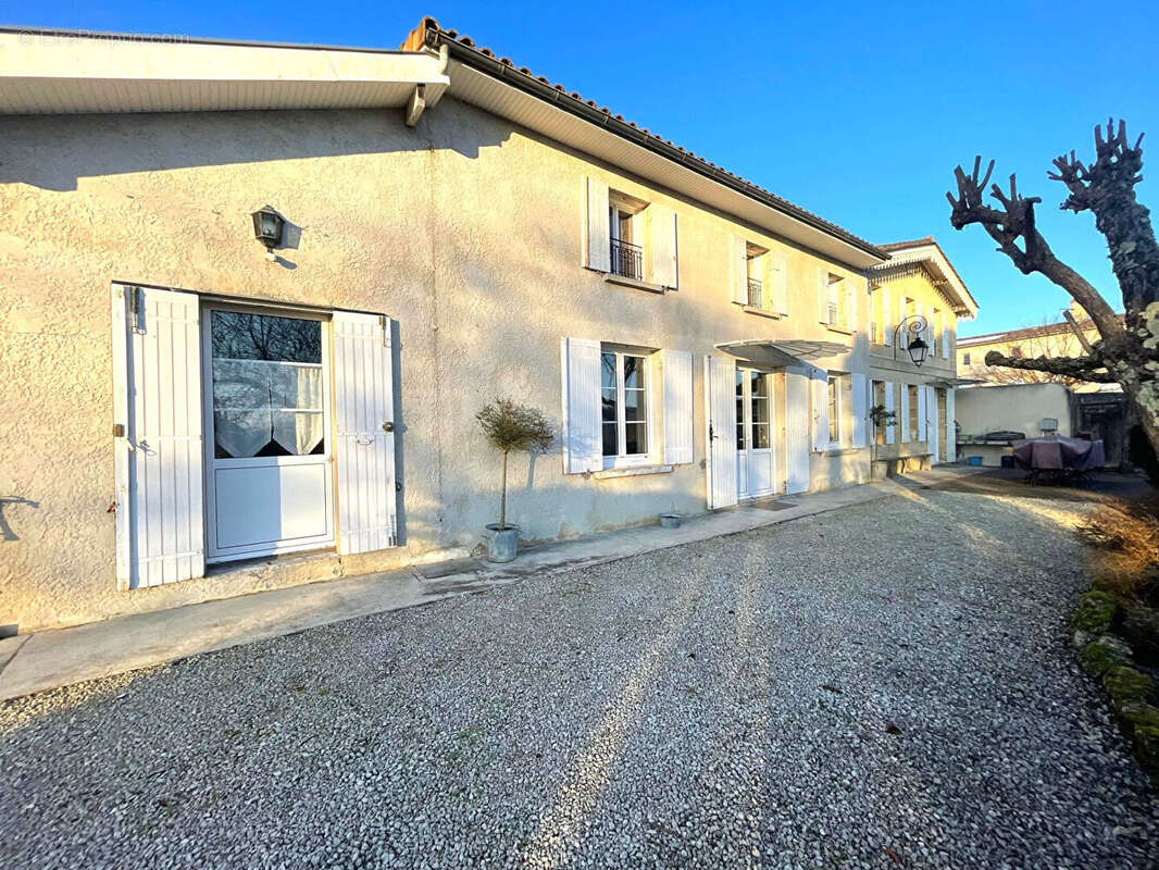 Maison à BOURG
