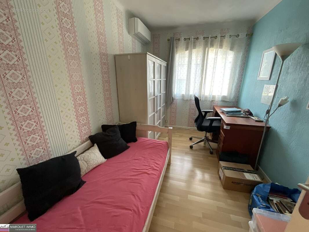 Découvrez cet ensemble immobilier composé de 2 villas indépendantes T6 de 179 m² et T3 de 59 m² en 4 faces sur 828 m² de terrain - photo 20