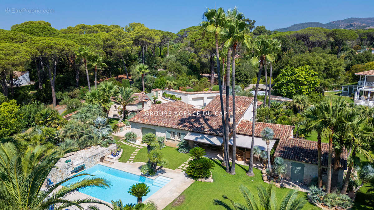Magnifique villa en pierres au coeur des golfs avec piscine - photo 2