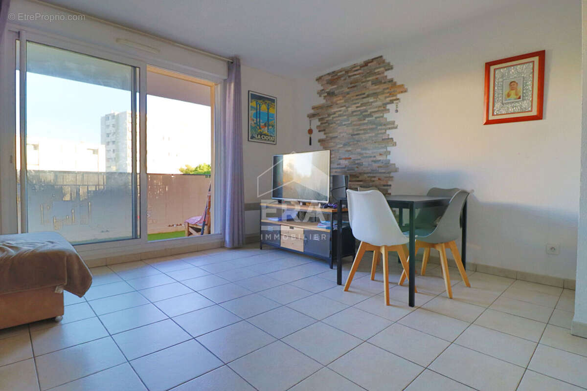 Appartement à MARSEILLE-11E