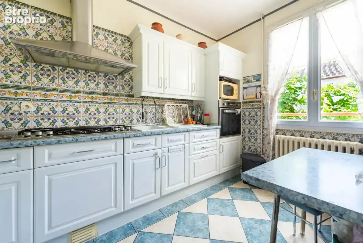 Maison de 6 pièces de 175 m² à Colombes - photo 5