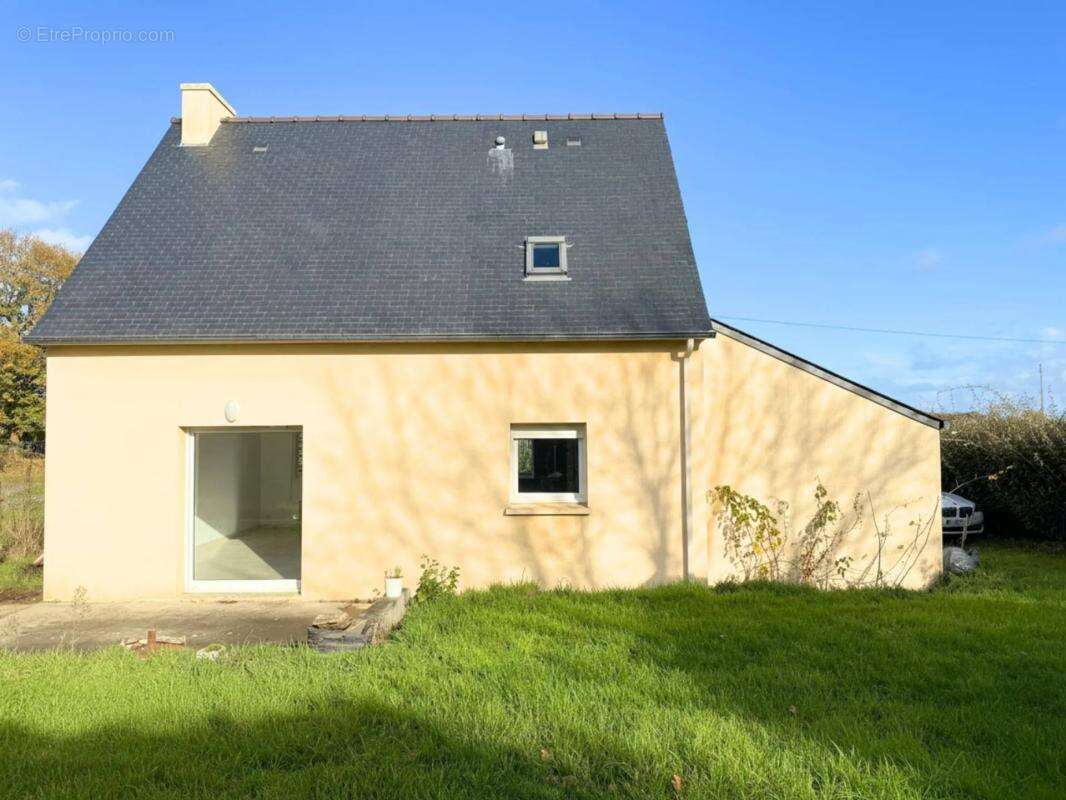 Maison à LA MEAUGON