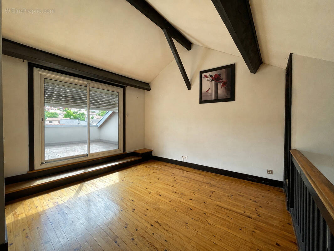 Appartement à YSSINGEAUX