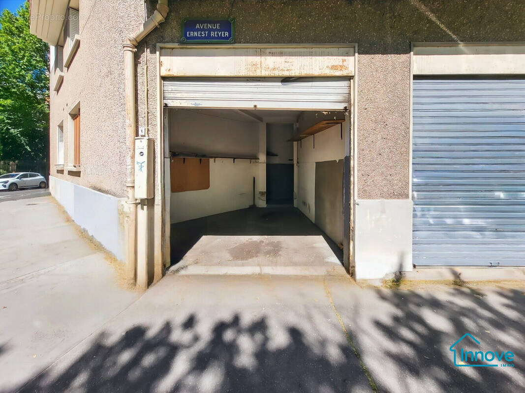Parking à PARIS-14E