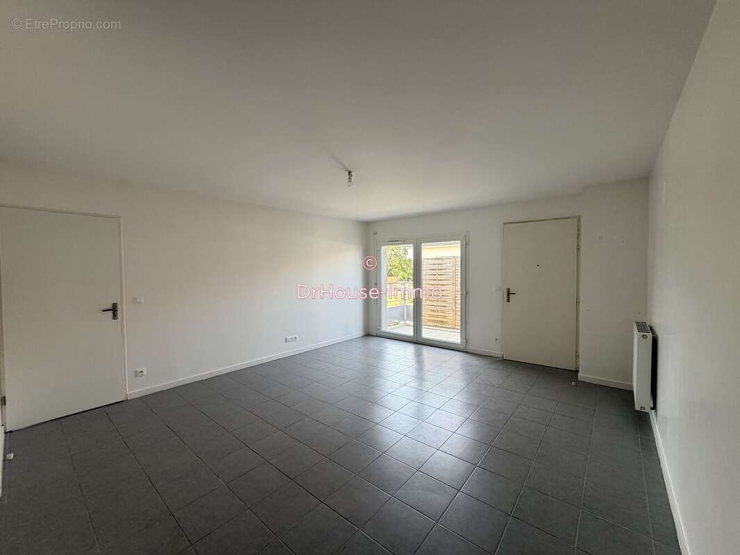 Appartement 59 m² à Yvrac  - photo 6