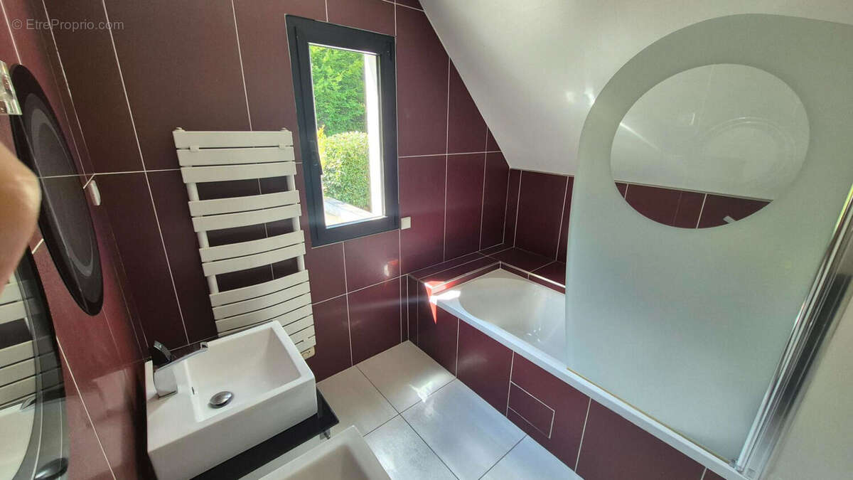Maison à vendre - Proche Montivilliers - Maison d'architecte - 4 chambres - Jacuzzi - Garage - Jardin - photo 10