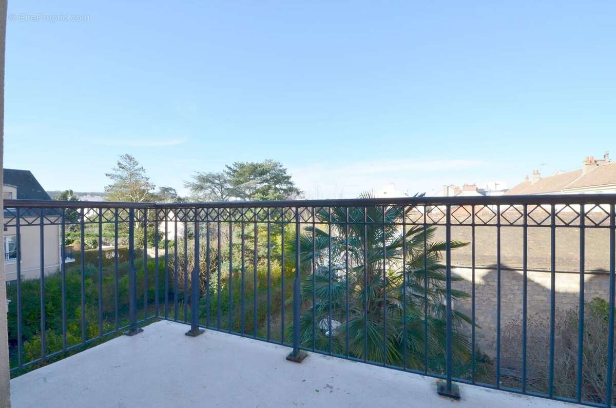 Appartement à CROISSY-SUR-SEINE
