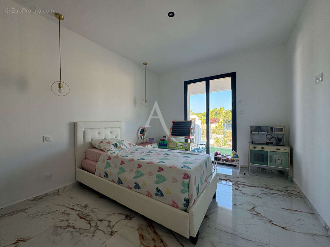 Maison Lezignan Corbieres 4 pièce(s) 103.66 m2 - photo 8