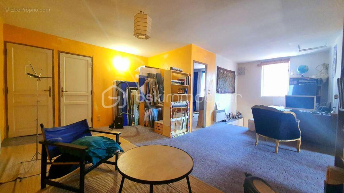 Maison en pierre de 156m² - 3 chambres - garage / atelier de 80m² - photo 8