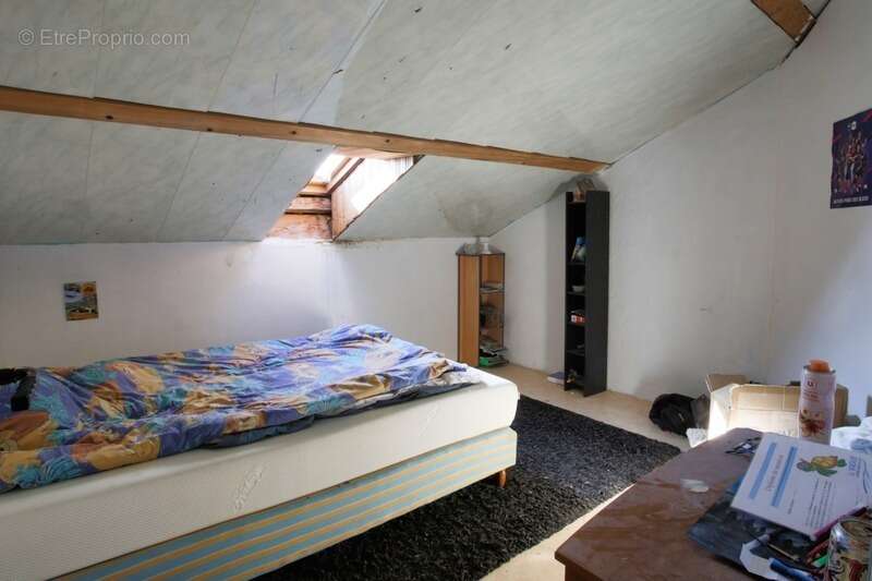 Maison à ROCHE-EN-REGNIER