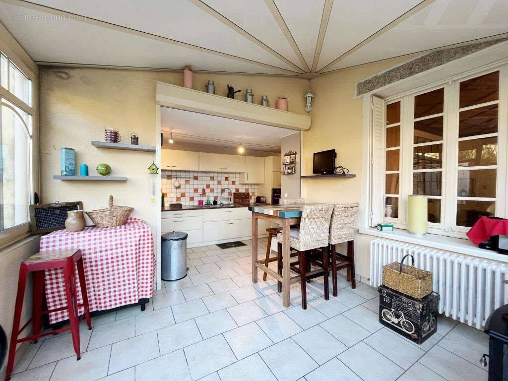 Maison à FONTAINEBLEAU