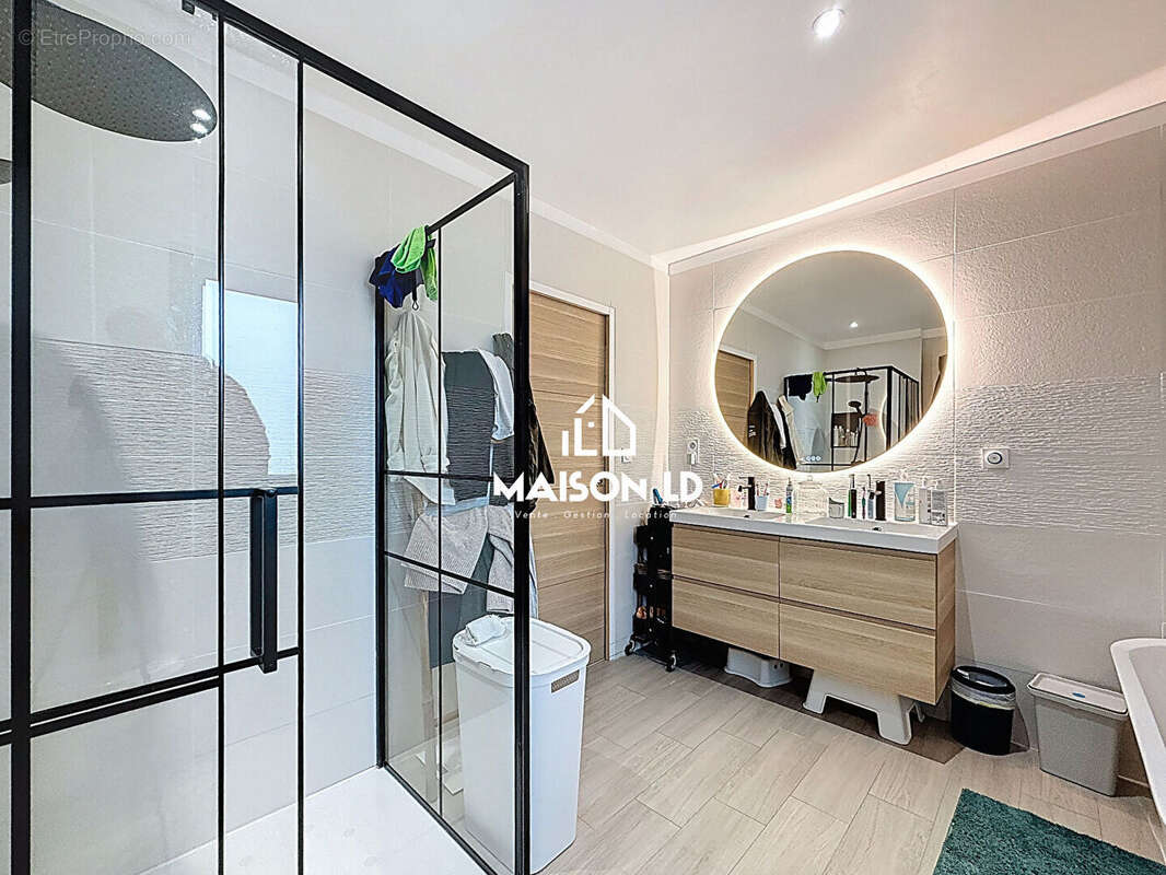 Maison à BRETTEVILLE-SUR-LAIZE