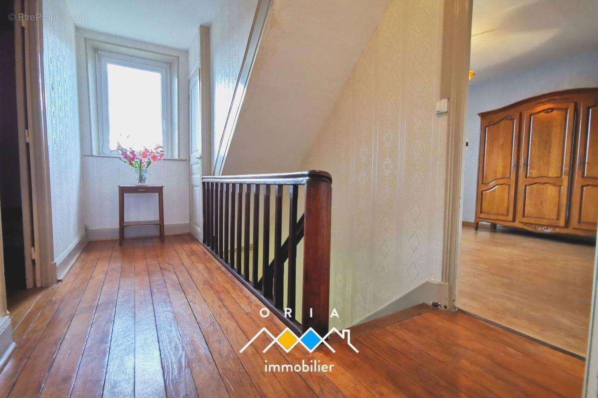 Maison à VIEVILLE-EN-HAYE