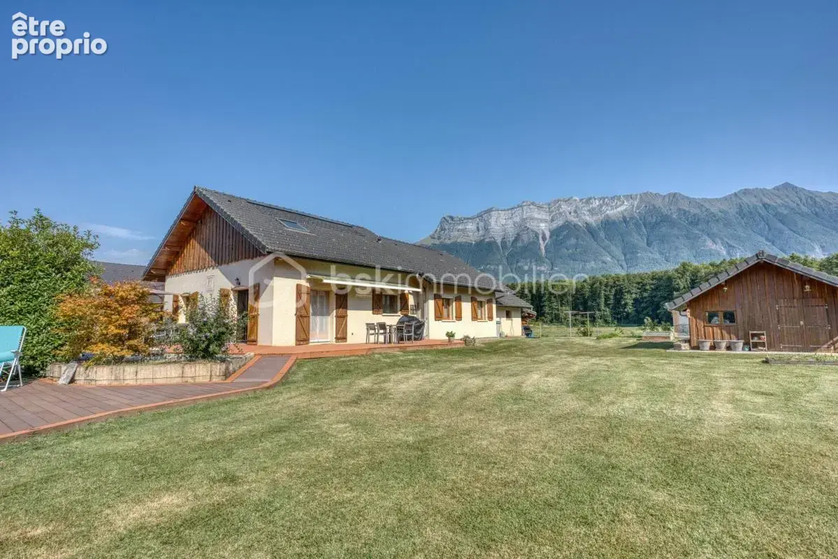 Maison familiale 169 m² – Vie de plain-pied, terrain de + 1 600 m² et vue montagnes à Bourgneuf - photo 11