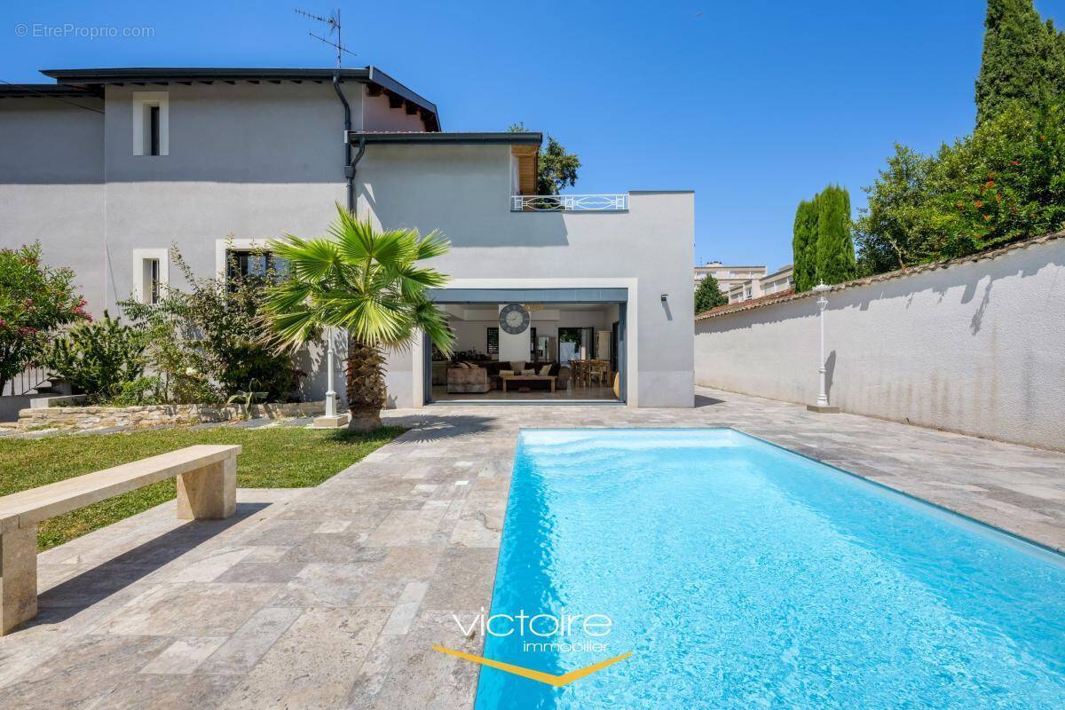 Maison à BRON