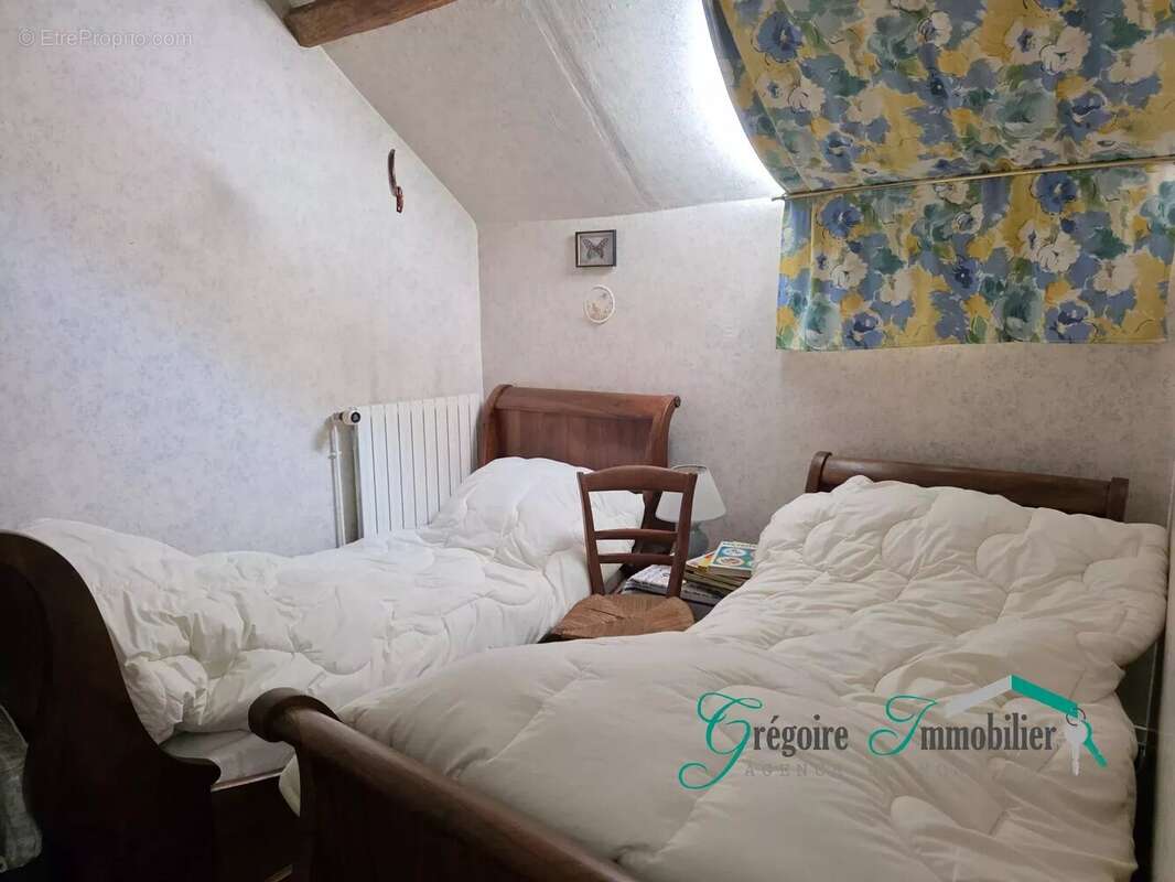 Maison à LA GENEVRAYE