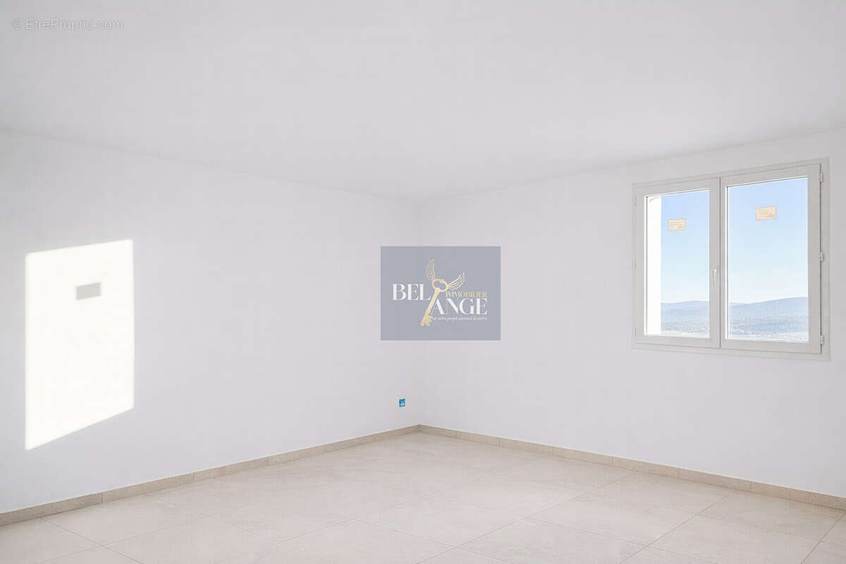 Maison à VALLON-PONT-D'ARC