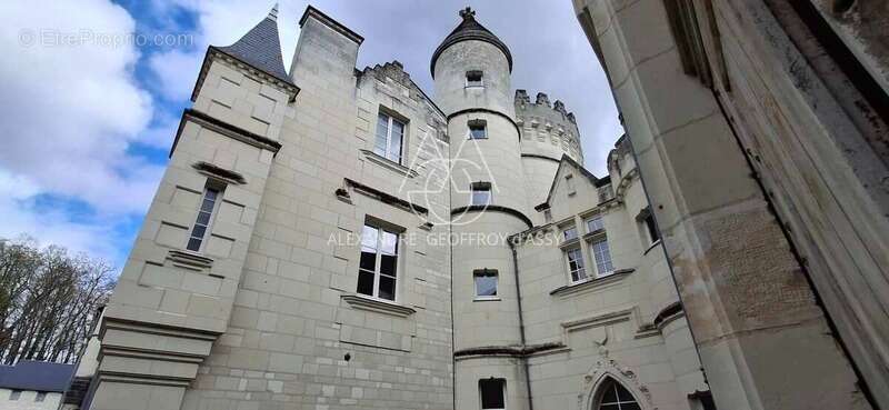Maison à CHINON