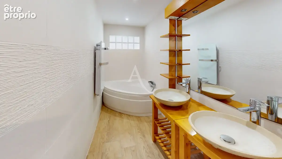 A VENDRE - Maison familiale type 6 - 150m² - MARGUERITTES - photo 13