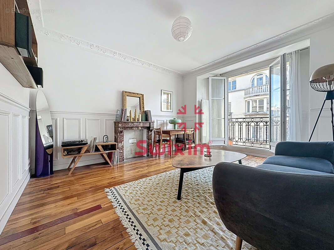 Appartement à PARIS-11E