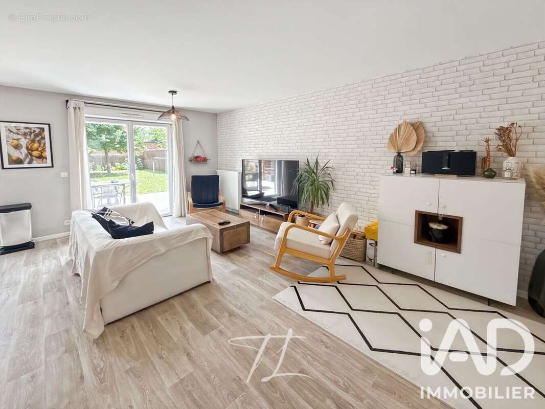 Maison 84 m² à Chessy  - photo 8