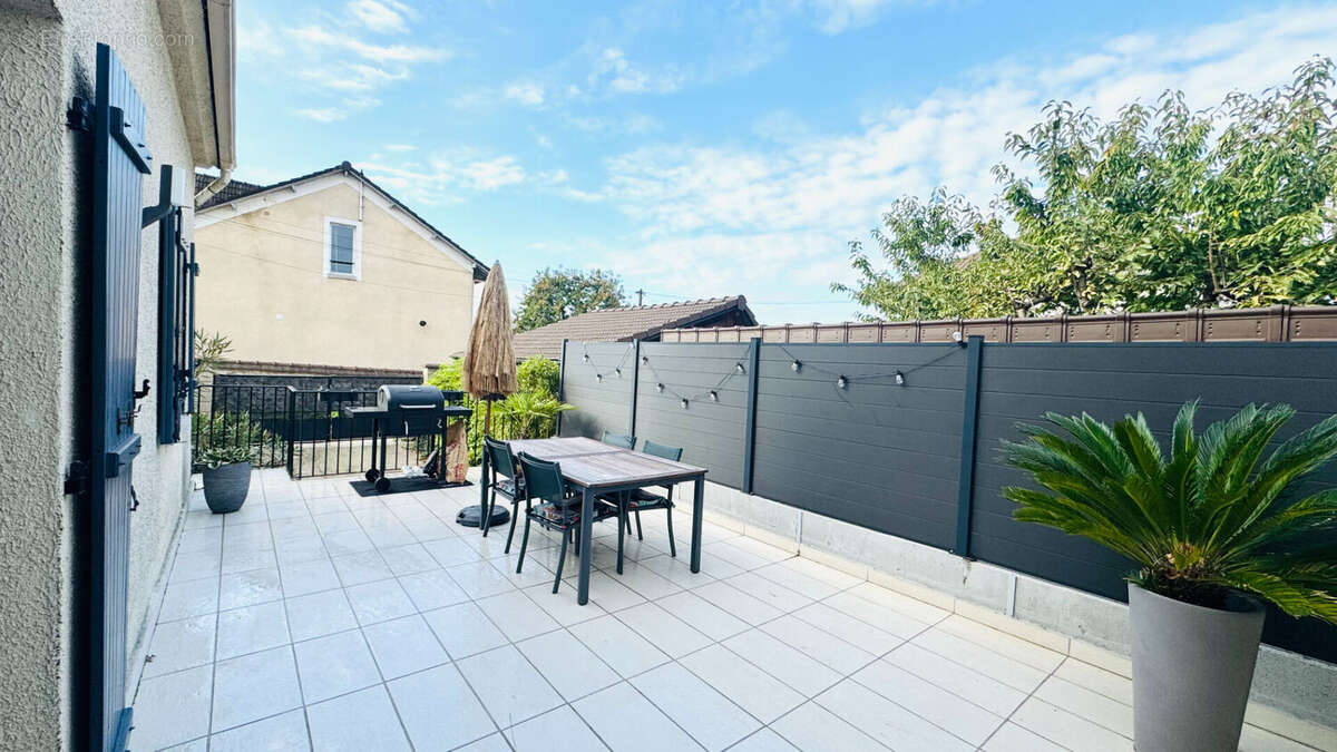 Maison à CHAMPIGNY-SUR-MARNE