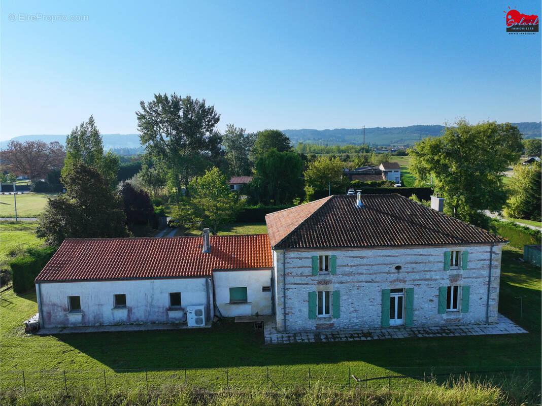 Maison à SAINTE-LIVRADE-SUR-LOT
