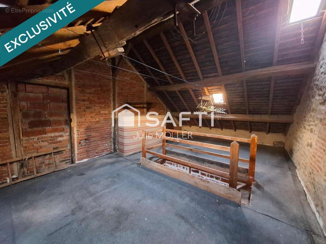 Maison 100 m² à Bonnat  - photo 7