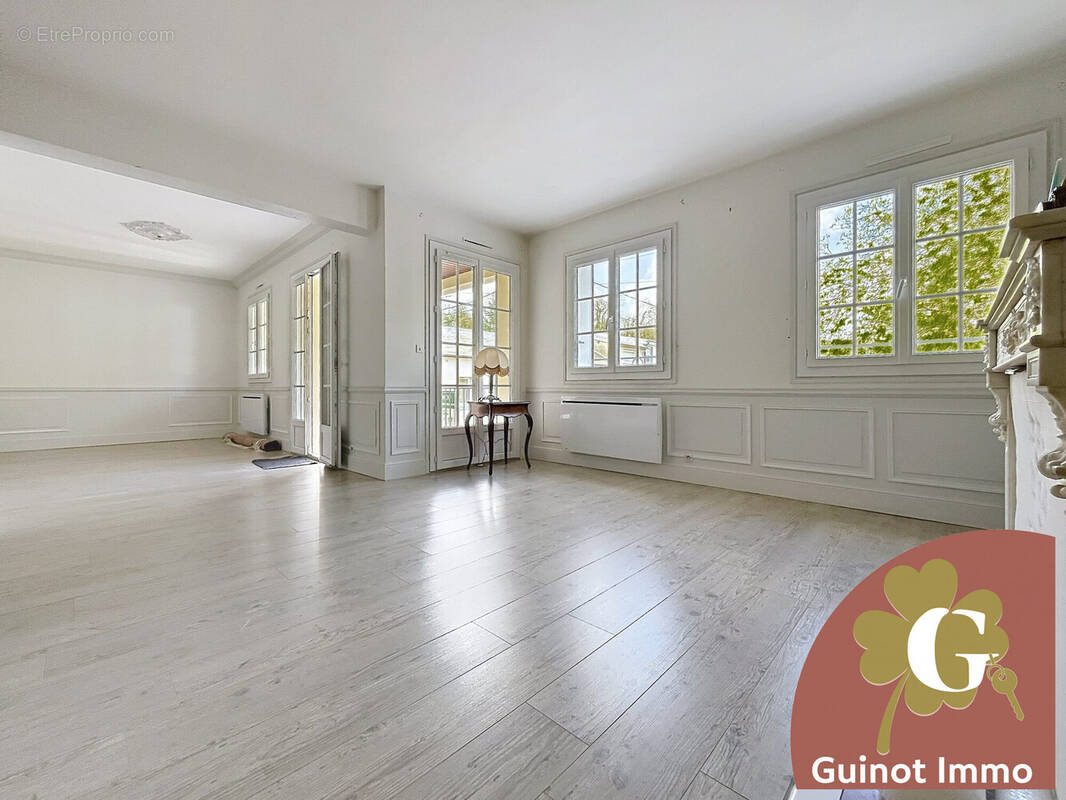 Maison à LILLEBONNE