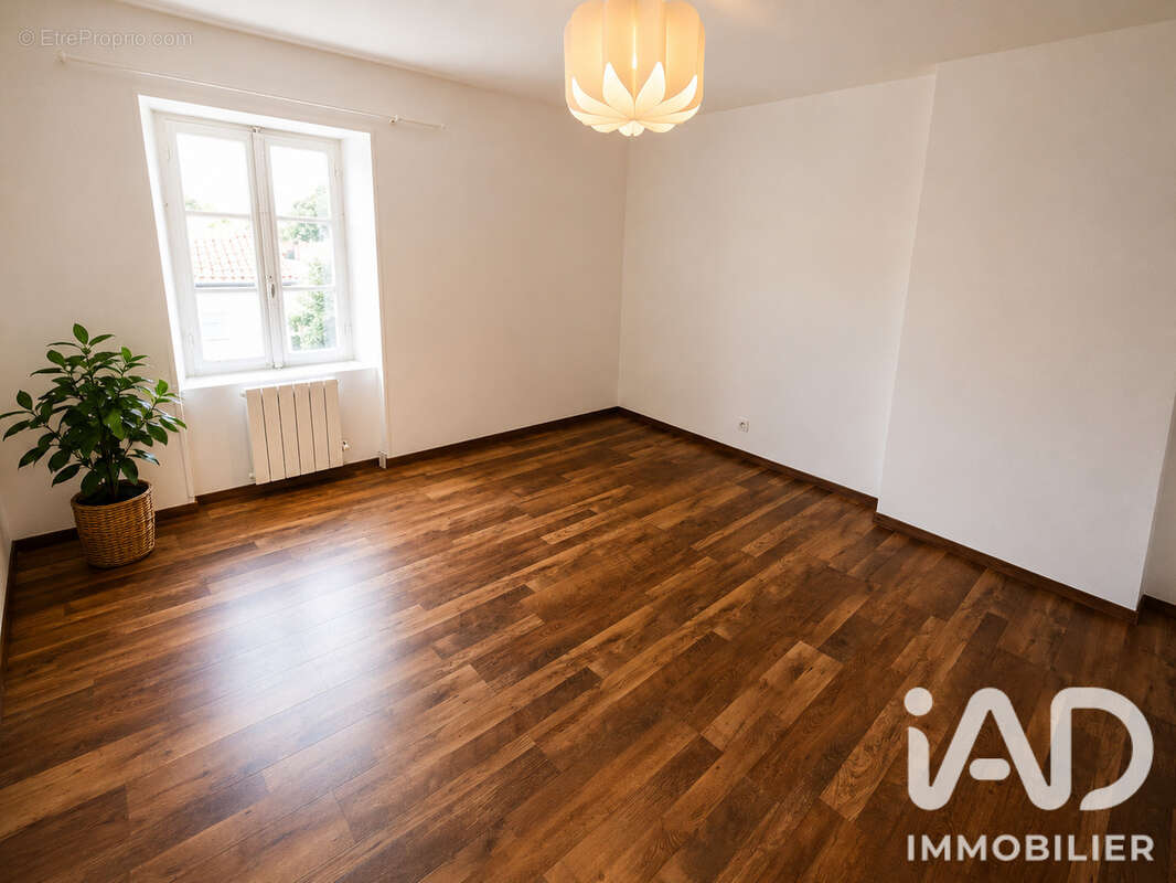 Maison 72 m² à Sainte-Soulle  - photo 8
