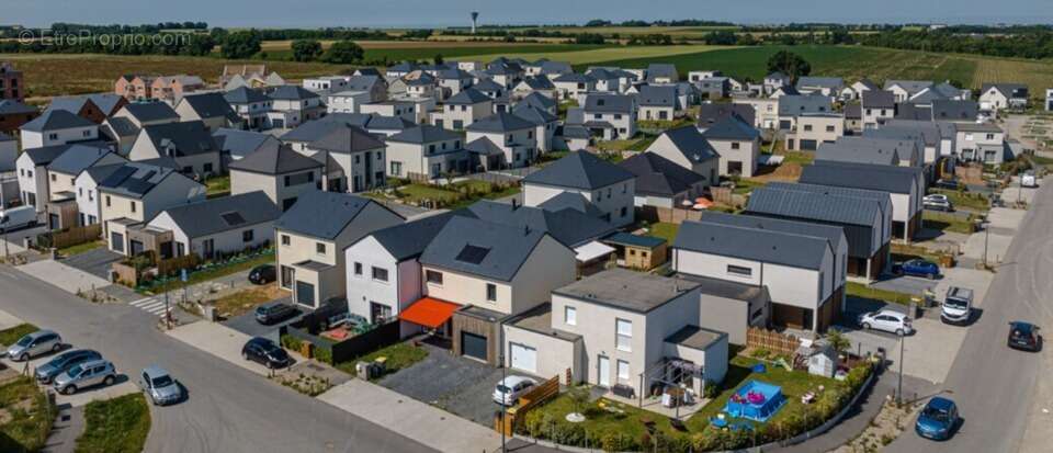 Terrain à BLAINVILLE-SUR-ORNE