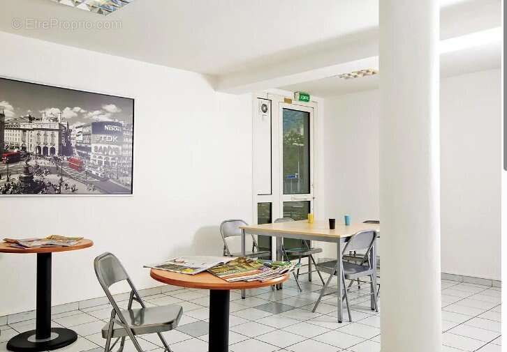 INVESTISSEMENT LOCATIF  GRENOBLE  Résidence étudiante Les Estudines Europole - 5,57 de rentabilité - photo 6
