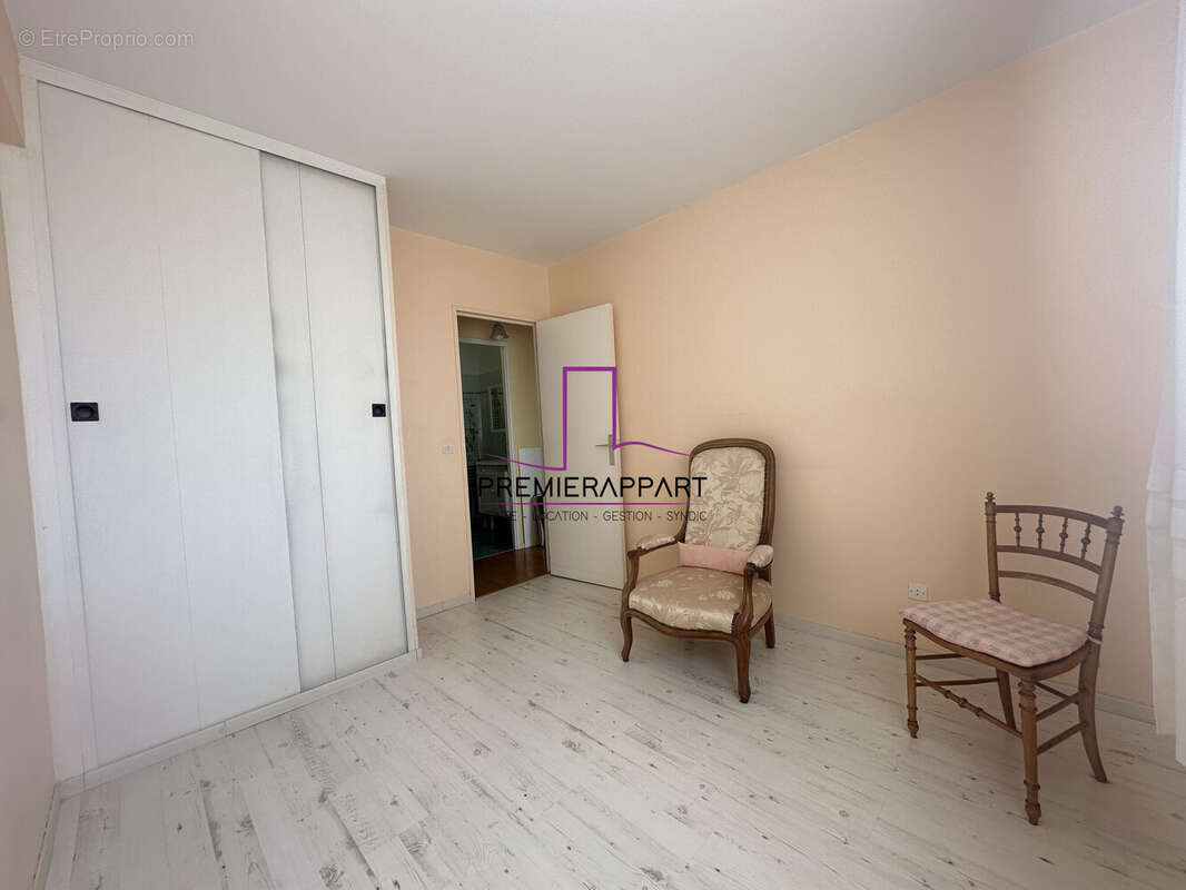 Appartement à HOUILLES