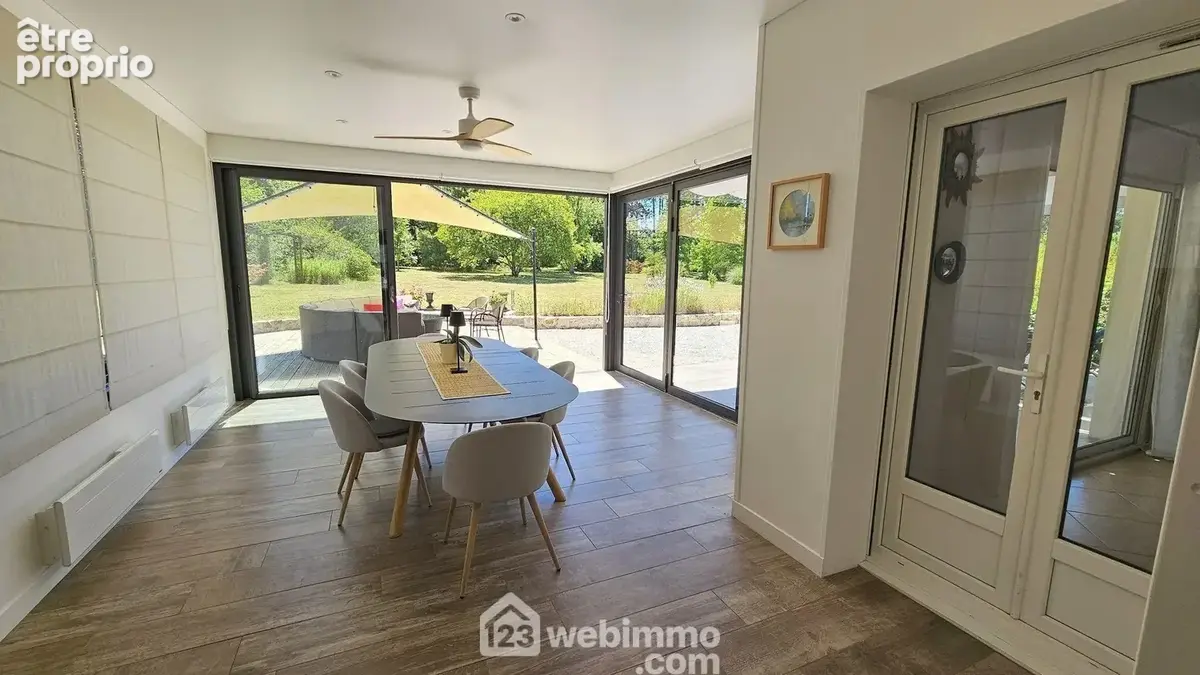 Voici la salle à manger de 26 m².