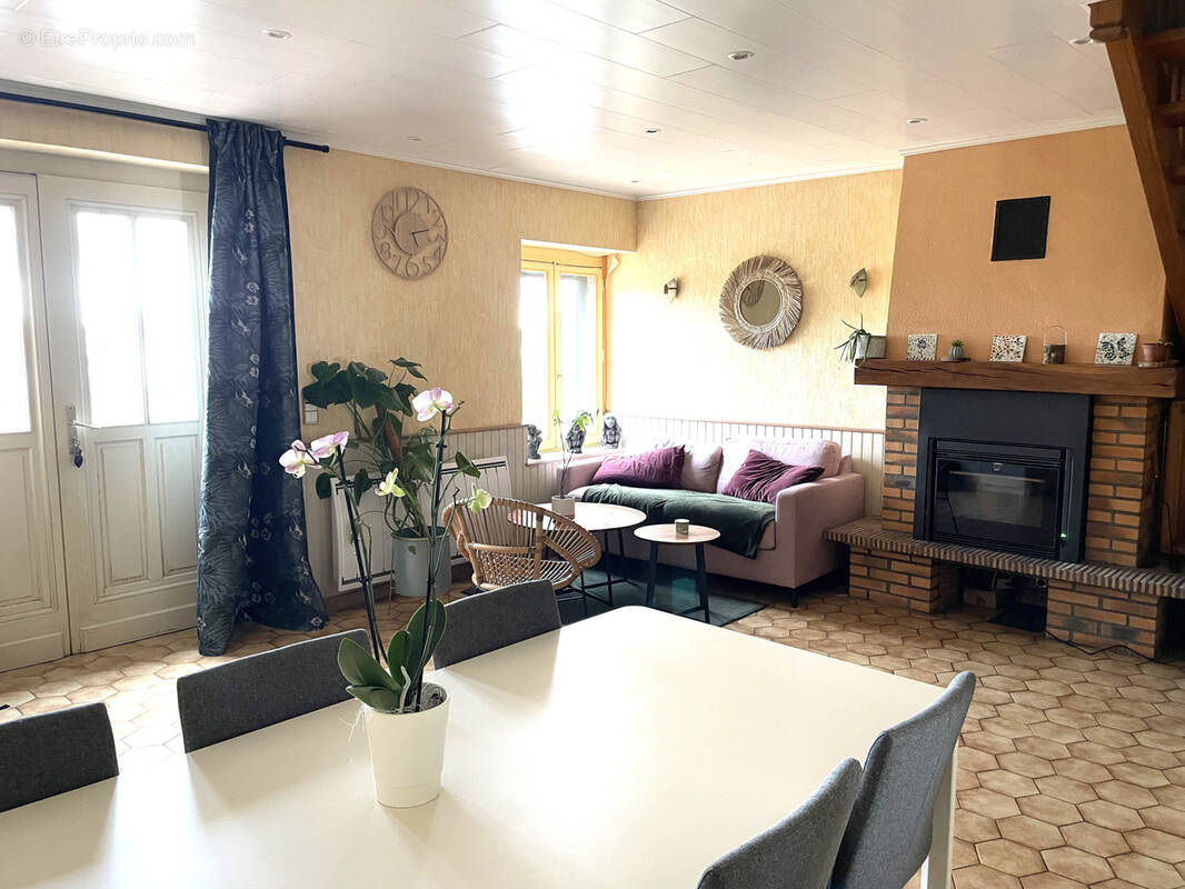 Maison à SAULNIERES